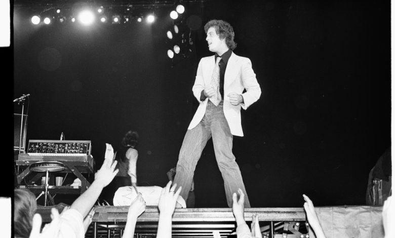 Billy Joel’s Message As Doc ‘Billy Joel: And So It Goes’ Opens Tribeca Festival Without Him — ‘Getti...