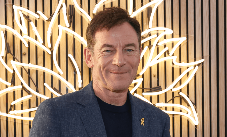 Jason Isaacs on Receiving Equal Pay as ‘White Lotus’ Co-Stars: “I Never Work for Money”