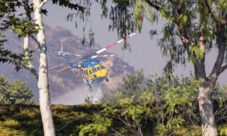 Canyon Fire Near Magic Mountain Now 25% Contained; More Than 4,800 Acres Burned; Thousands Remain Ev...