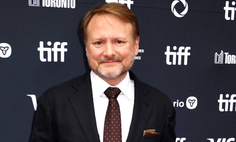 Rian Johnson Needs To Move On From the Knives Out Franchise and Benoit Blanc